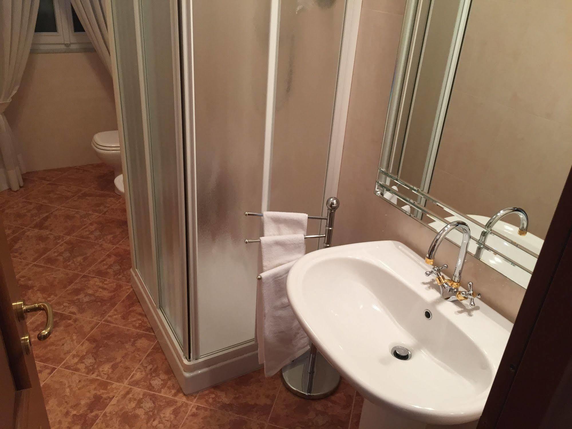 Apartmán Legnano Attic Cavi di Lavagna Exteriér fotografie